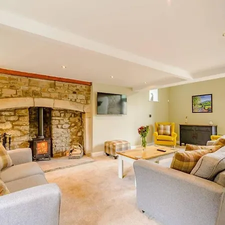 Martin's Richmond (North Yorkshire)